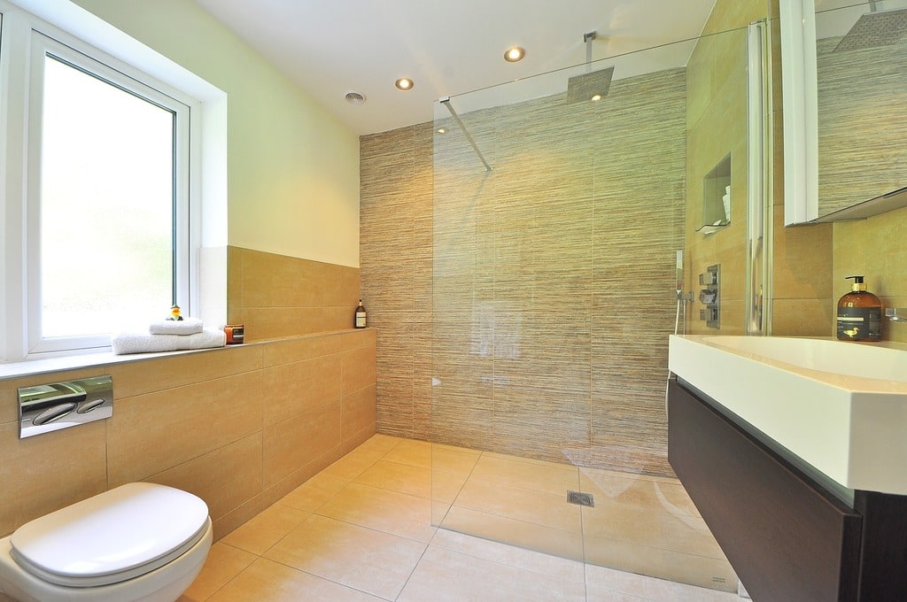 Comment réorganiser une salle de bains sans se ruiner ?
